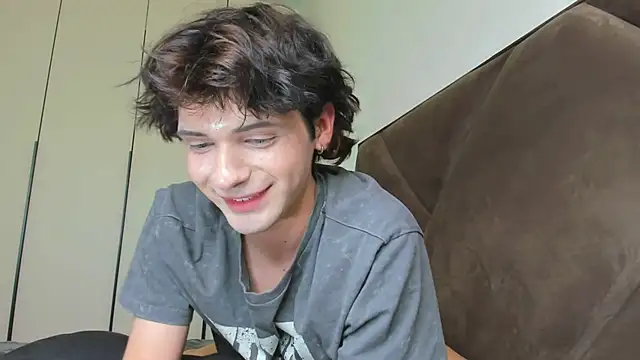Darin - Male webcam sex chat