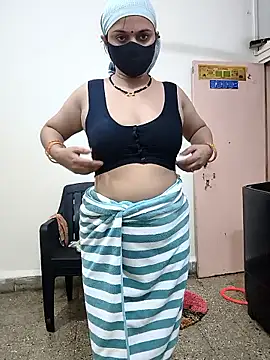 HeartlessGirl webcam