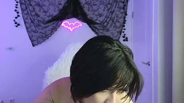 LilithMadden webcam