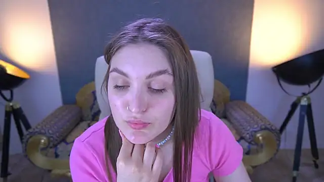 EmmyCharmm webcam