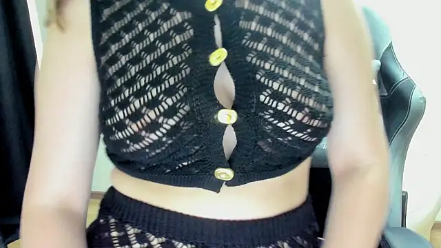 Mia_shy1 webcam