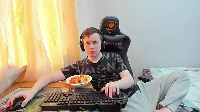 iliaskrislove webcam