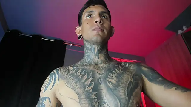 Travisttanner28 webcam