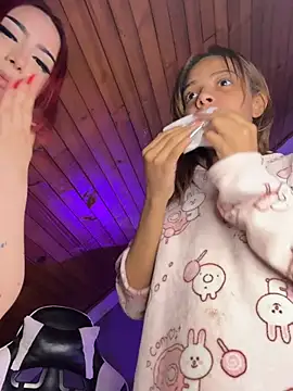 yumi_hanna webcam