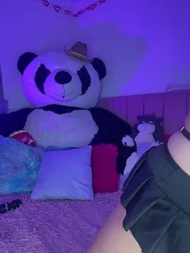 LindaWz_ webcam
