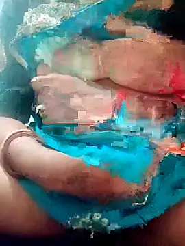 Roshni5050 webcam