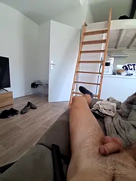 Diego33490 webcam