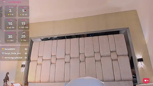 LilithBloom7 webcam