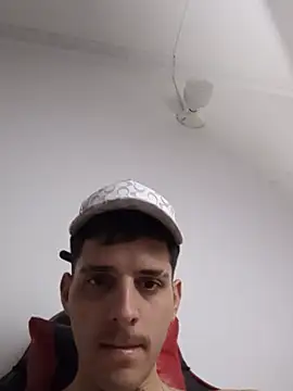 boy_max_latin webcam