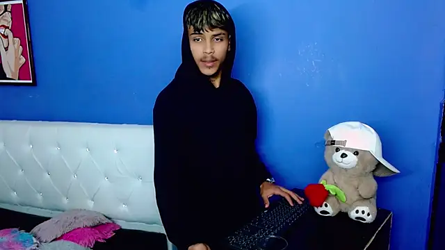 Angel_foxc13 webcam