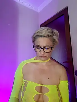 LunaBlaise webcam