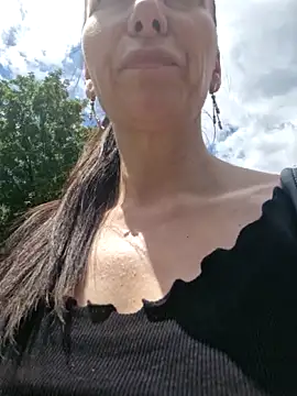 milflovelyxxx webcam