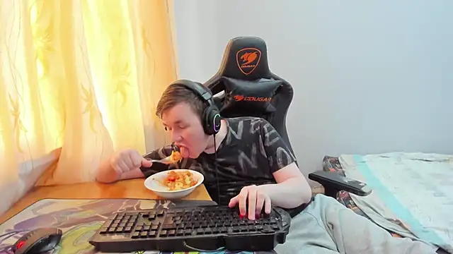 iliaskrislove webcam