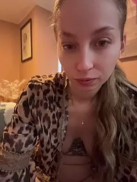 Mrs_Mr_007 webcam