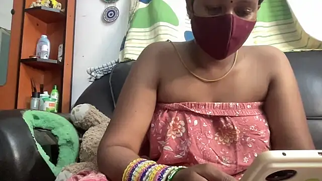 Tamil_Sajitha webcam
