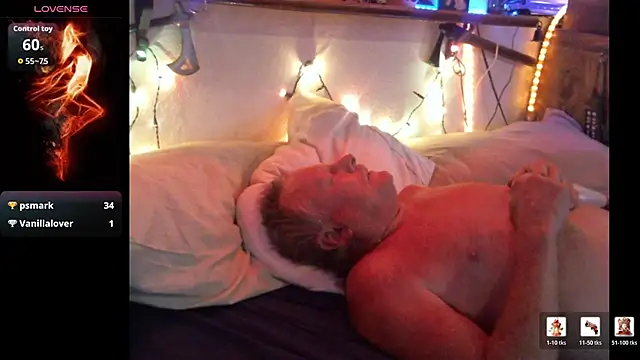 Pussyeat2please webcam