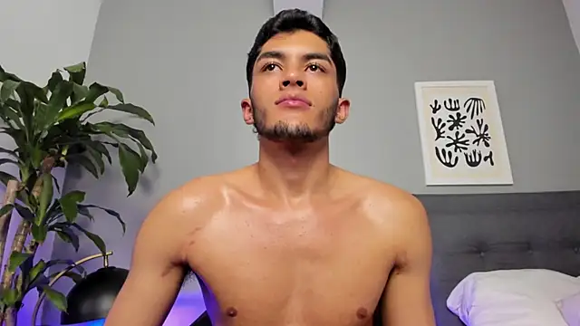 Tylerffoxx webcam