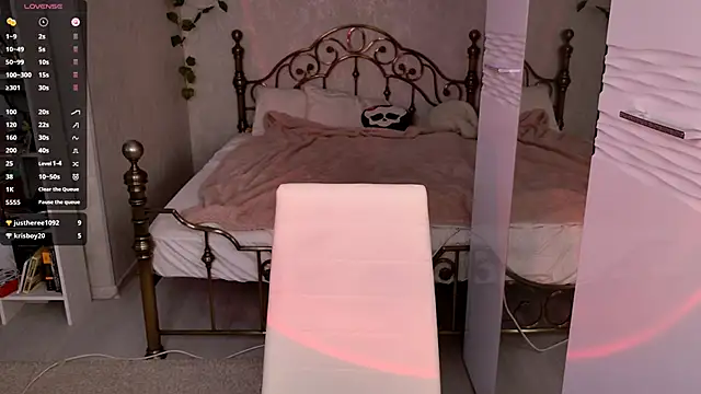 ghost_girly webcam