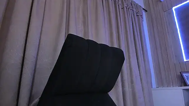 Naughty_Kat_ webcam