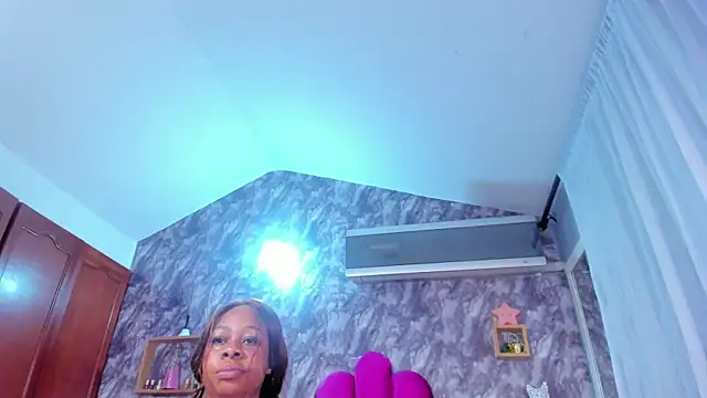 KENISHA_XXX webcam