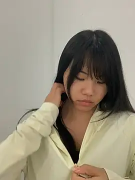 Nina_588 webcam