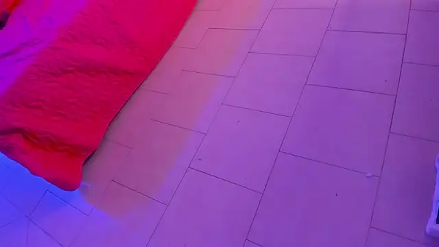 Kitty_Burn webcam