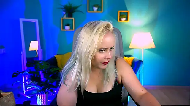 stellawatts webcam