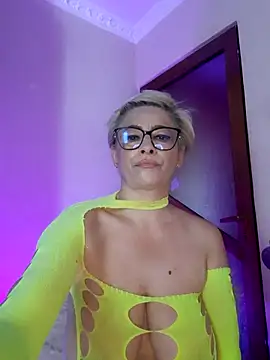 LunaBlaise webcam
