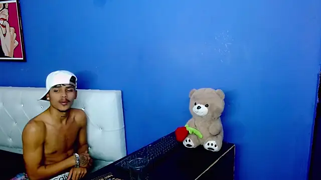 Angel_foxc13 webcam