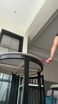 mo-mo-69 webcam