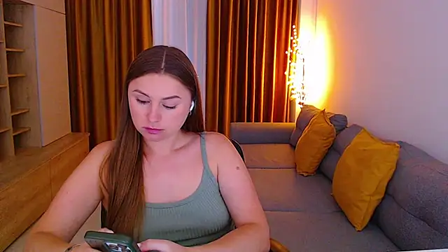 mia_bloomy webcam