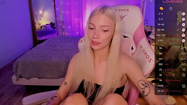 AnyaTaylor_