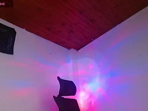 Scarlett_crastrawberry webcam