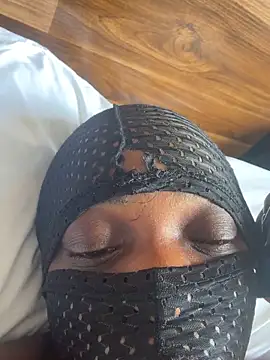 Kendra-rose live cam on StripChat
