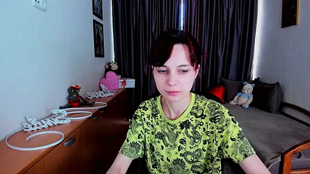 MiniLysii live cam on StripChat