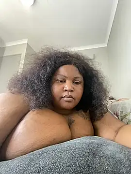 MissLola27 webcam