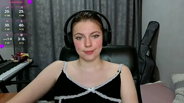 CutieAnny webcam
