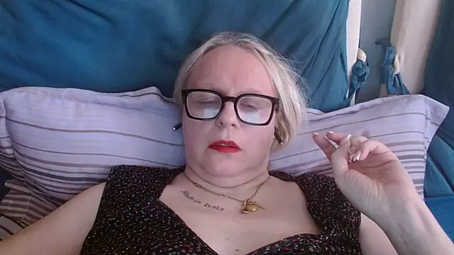 martachatte live cam on StripChat