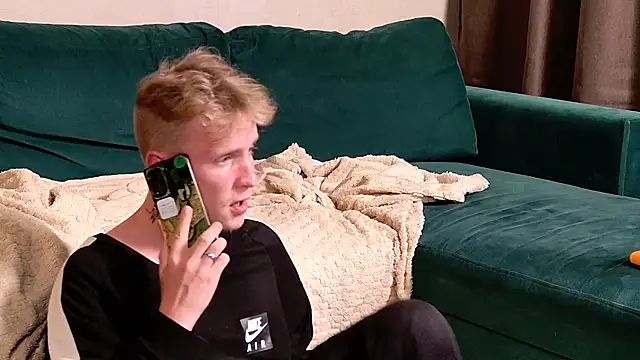 SweetBoyAlexx webcam