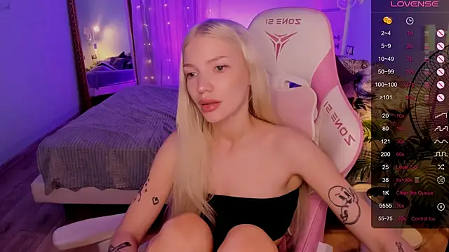 AnyaTaylor_
