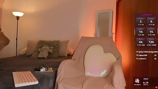 whitneyhot webcam