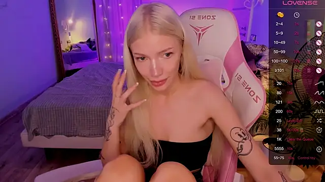 AnyaTaylor_