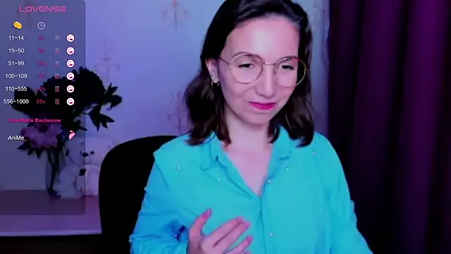 KindHazelHere_ live cam