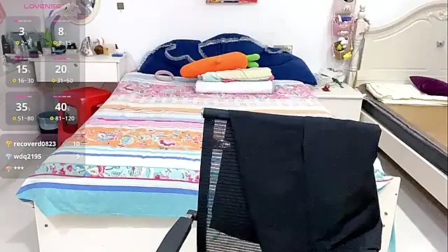 miaomiao-99 webcam