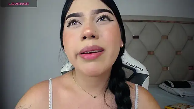 ashley_piinkk_ (T teen) - king of the room💖💋