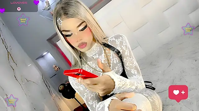 Kornylovee webcam
