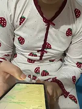 riham_ri (F young) - نتنزيل  حليب كسي