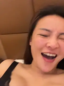 Meimei-bb live cam on StripChat