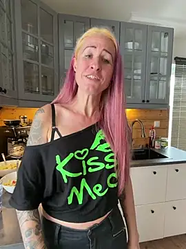 GermanMilfJasmin