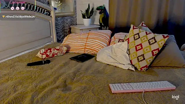 Iam_Luna webcam